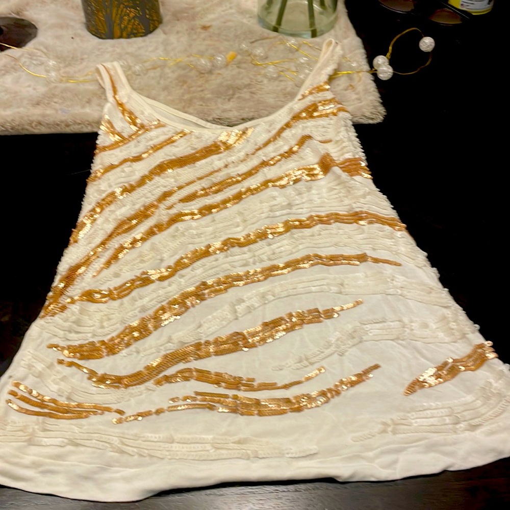 Stunning tank top from express